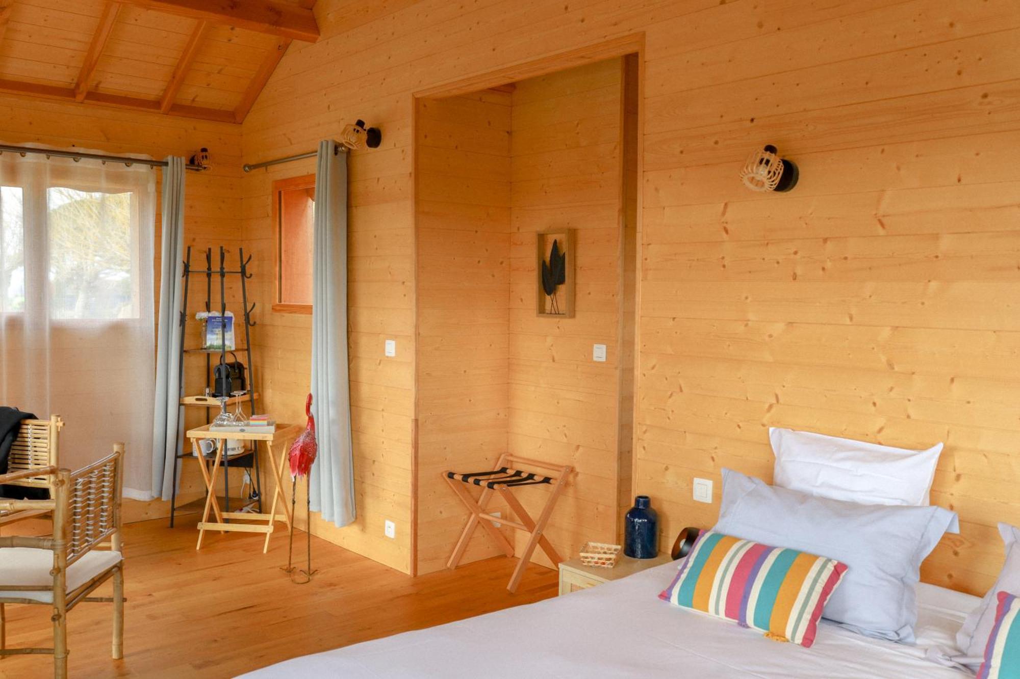 Bed and Breakfast Le Domaine De La Tour Des Vents Bergerac Exterior foto