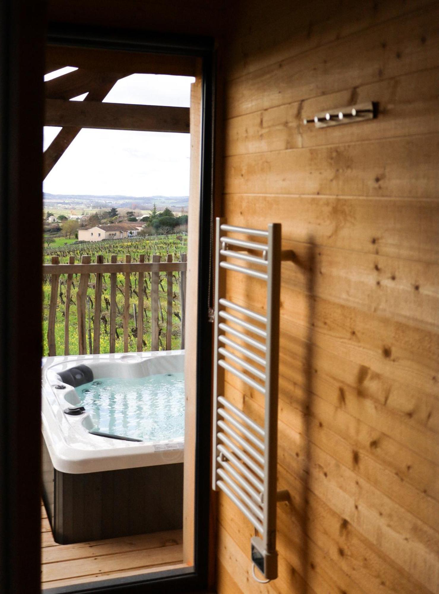 Bed and Breakfast Le Domaine De La Tour Des Vents Bergerac Exterior foto